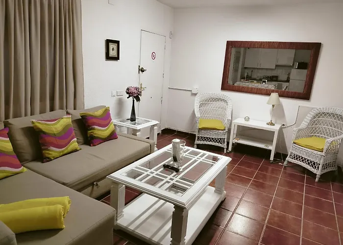 Fantastico Apartamento Con Piscina Comunitaria Junto Al Mar En Malaga
