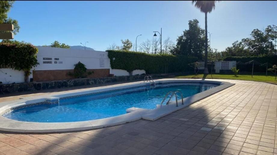 Fantastico Con Piscina Comunitaria Junto Al Mar En Apartment *